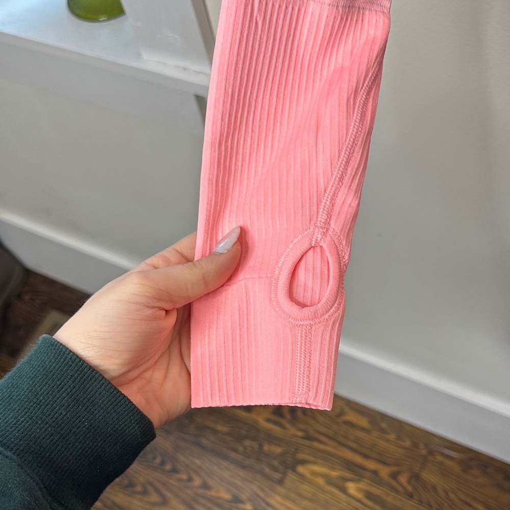 Lululemon Pink Long Sleeve Athletic Top - Picture 3 of 6